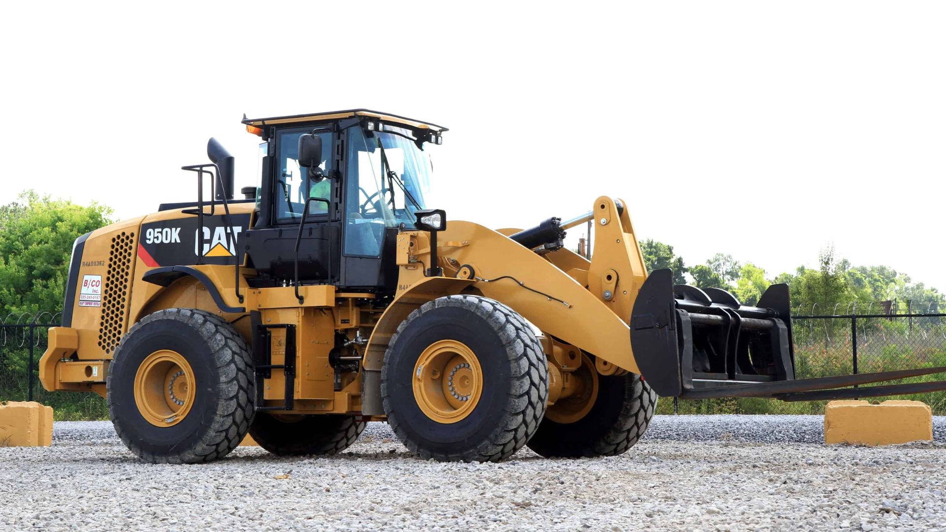 Key Features and Benefits of a Bulldozer