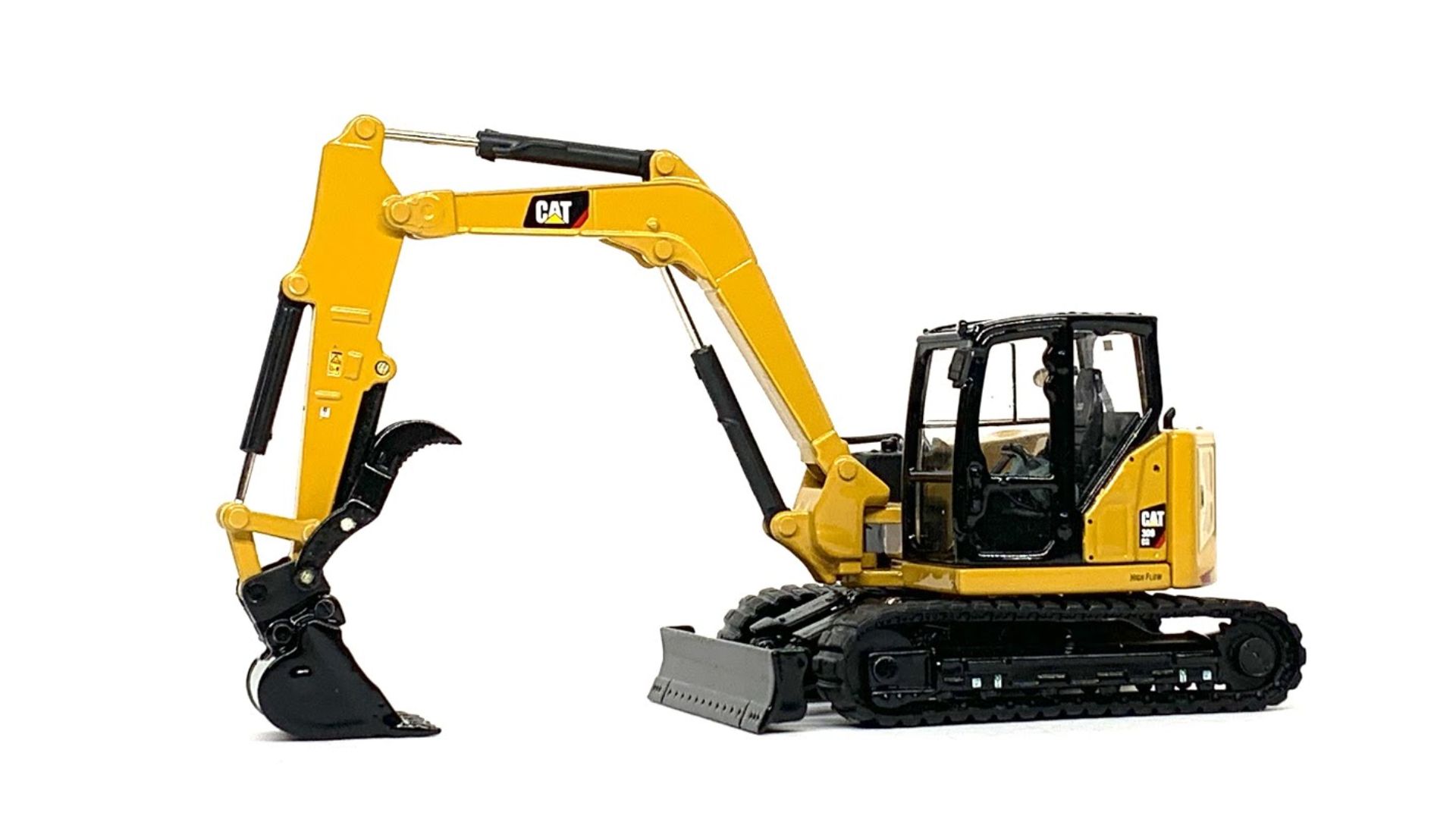 Mini Excavators vs. Full-Sized Excavators: Which One Do You Need?